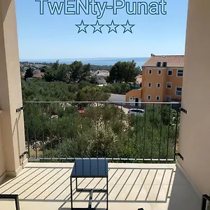  Apartment Twenty-punat